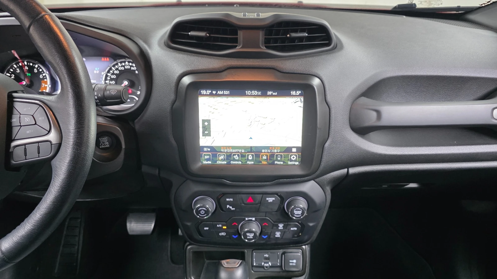 Jeep Renegade Limited 2.4* ПОДГРЕВ ВОЛАН/СЕДАЛКИ* hellascars.bg, снимка 10 - Автомобили и джипове - 55561425