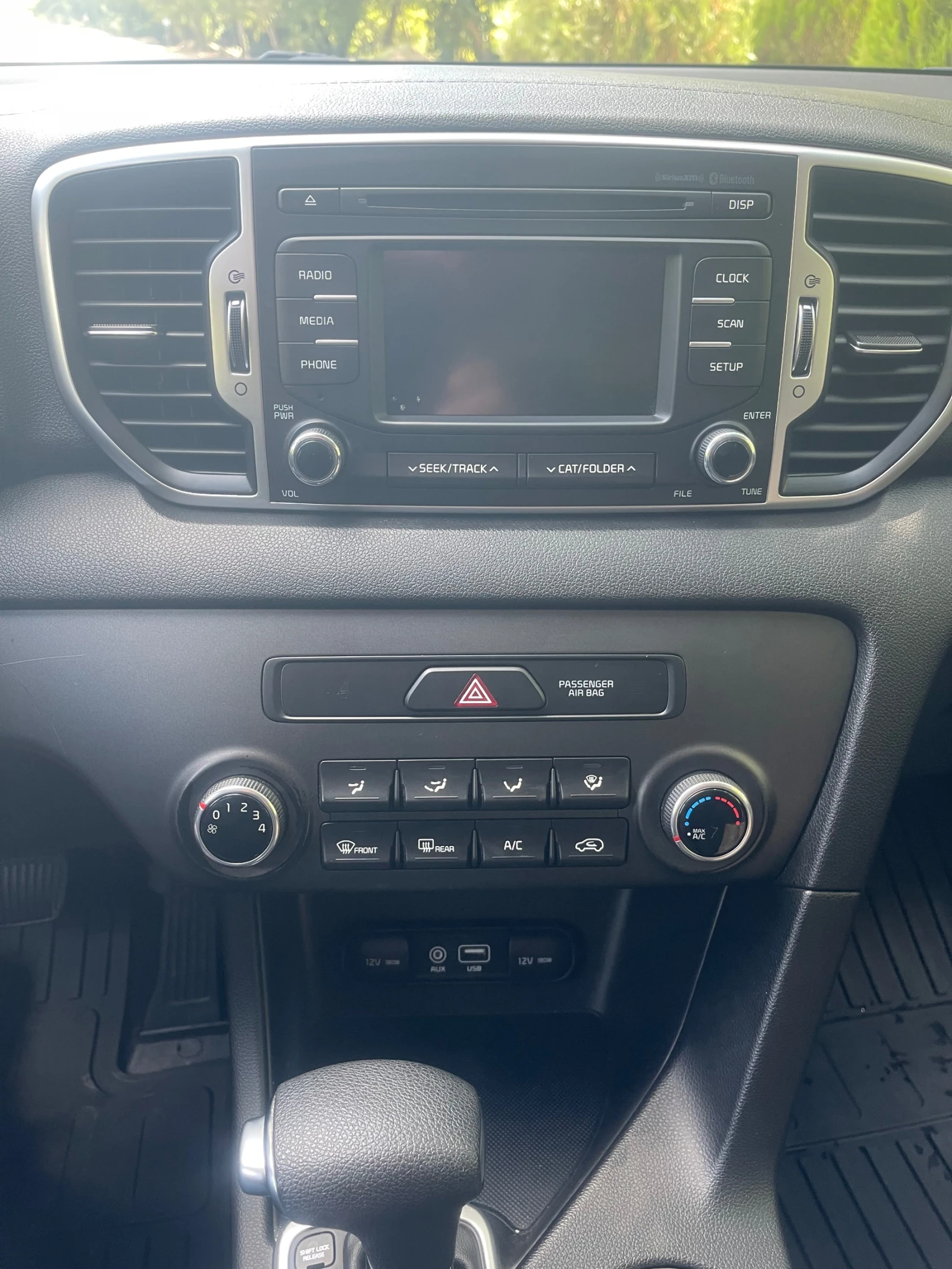Kia Sportage AWD, снимка 13 - Автомобили и джипове - 55780525