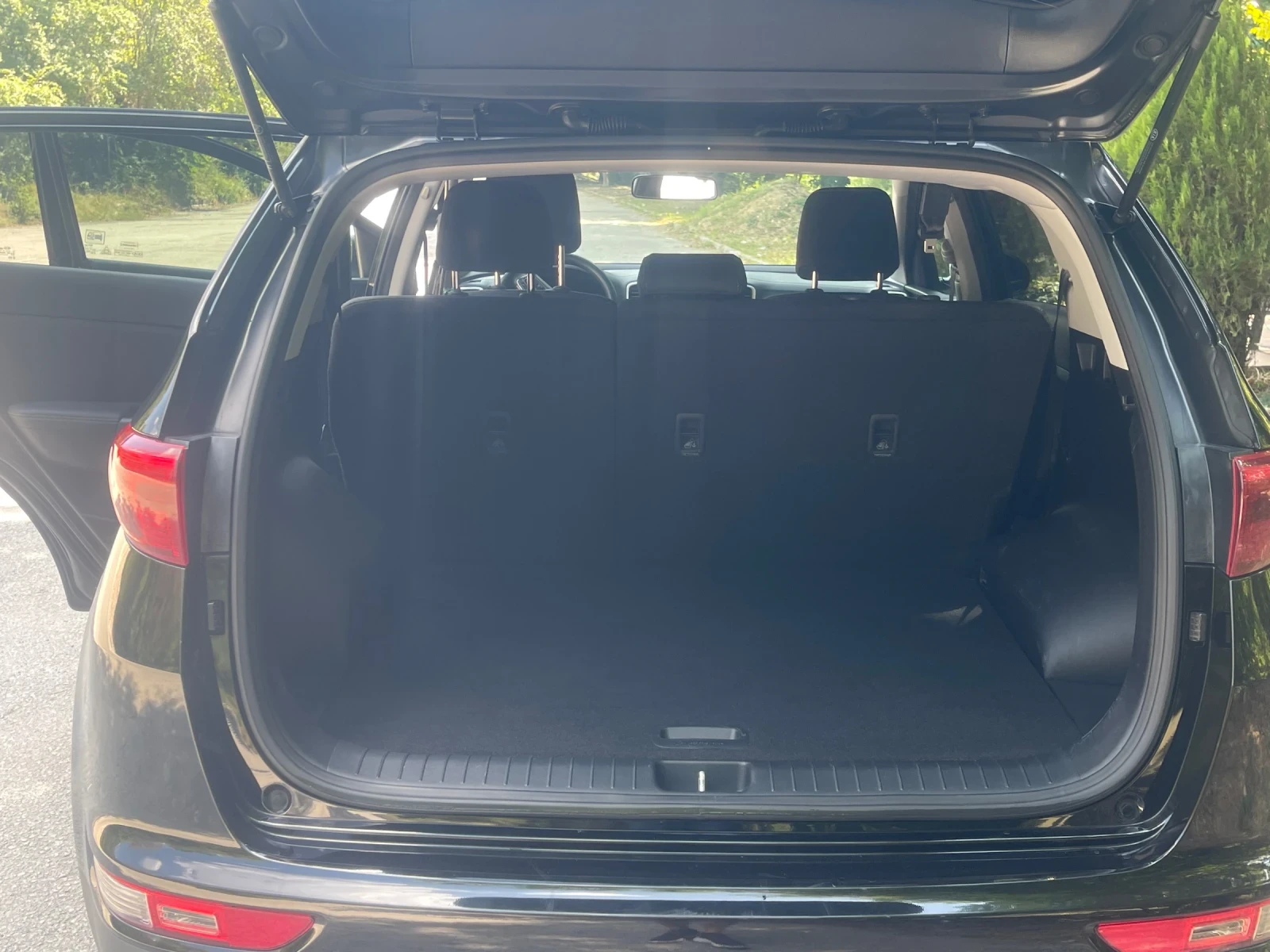 Kia Sportage AWD, снимка 9 - Автомобили и джипове - 55780525