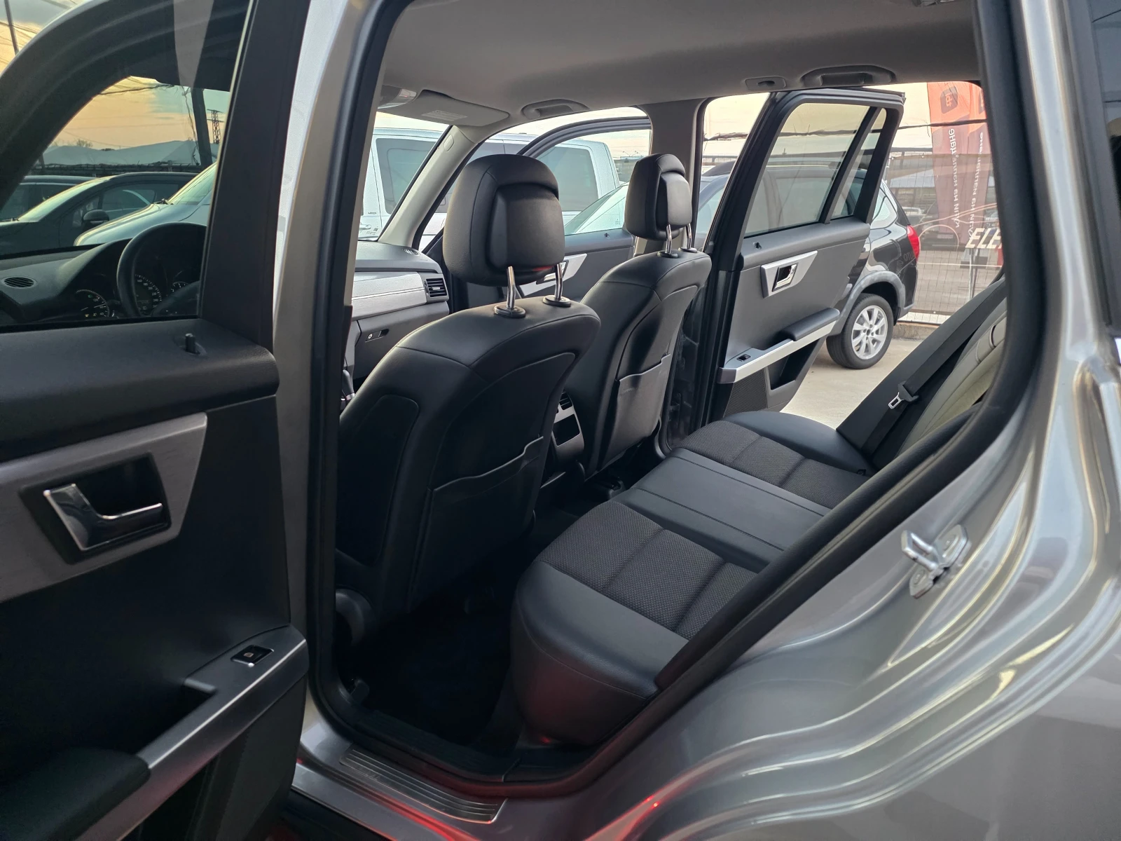 Mercedes-Benz GLK 2.2CDI-170к.с EURO 5-4X4-АВТОМАТИК-ШВЕЙЦАРИЯ, снимка 14 - Автомобили и джипове - 55804771