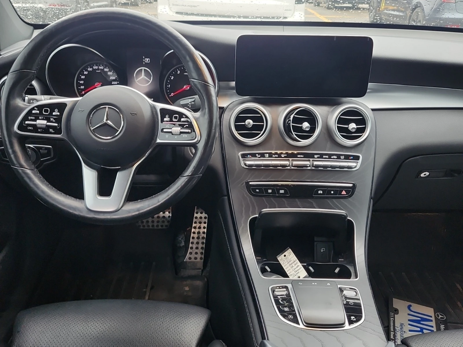 Mercedes-Benz GLC 300, снимка 9 - Автомобили и джипове - 56020021
