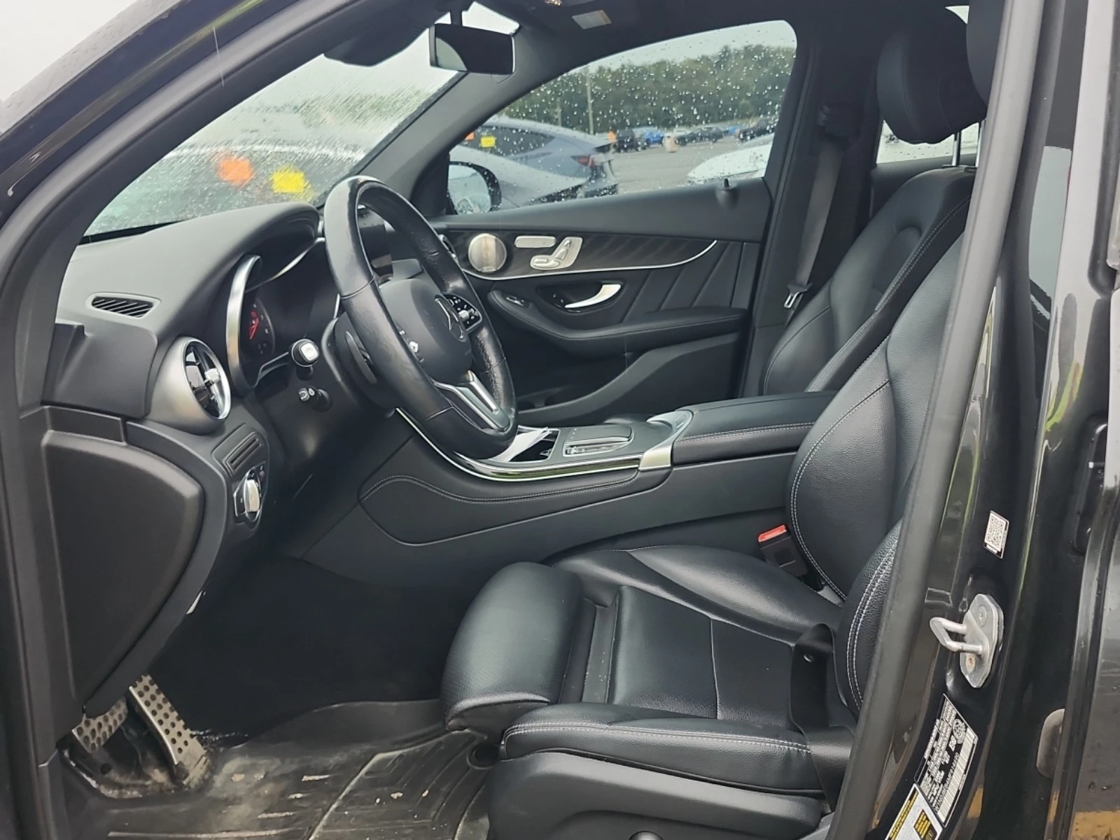 Mercedes-Benz GLC 300, снимка 5 - Автомобили и джипове - 56020021