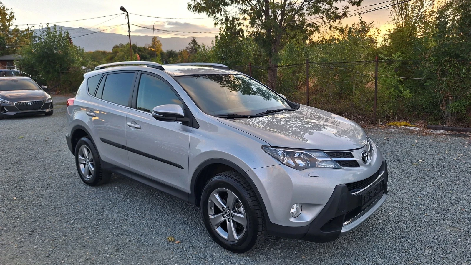 Toyota Rav4 2.0-150кс.4x4.Нави.Подгрев., снимка 2 - Автомобили и джипове - 56063018