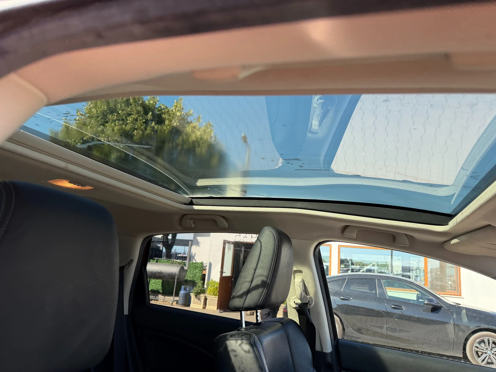 Honda Cr-v 2.2DTEC 4WD AVTOMAT/NAVI/PANORAMA/KOJA/KAMERA , снимка 12 - Автомобили и джипове - 56213276