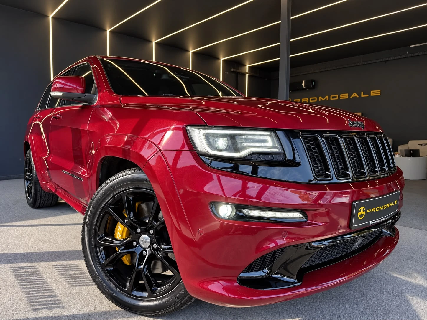 Jeep Grand cherokee SRT* V8 HEMI* Quadra-Trac* Панорама* Full* Лизинг