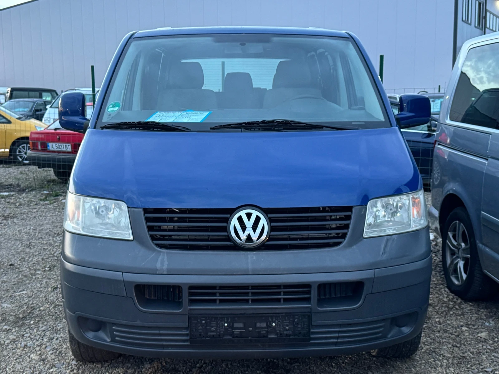 VW Caravelle 2.5TDI 131, снимка 2 - Бусове и автобуси - 54041137