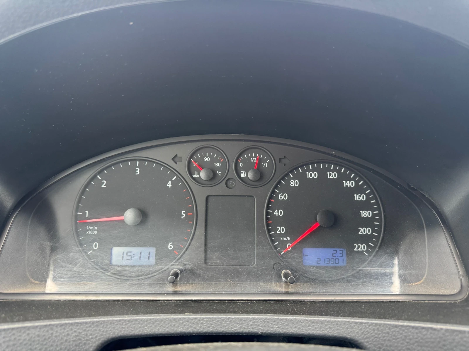 VW Caravelle 2.5TDI 131, снимка 9 - Бусове и автобуси - 54041137