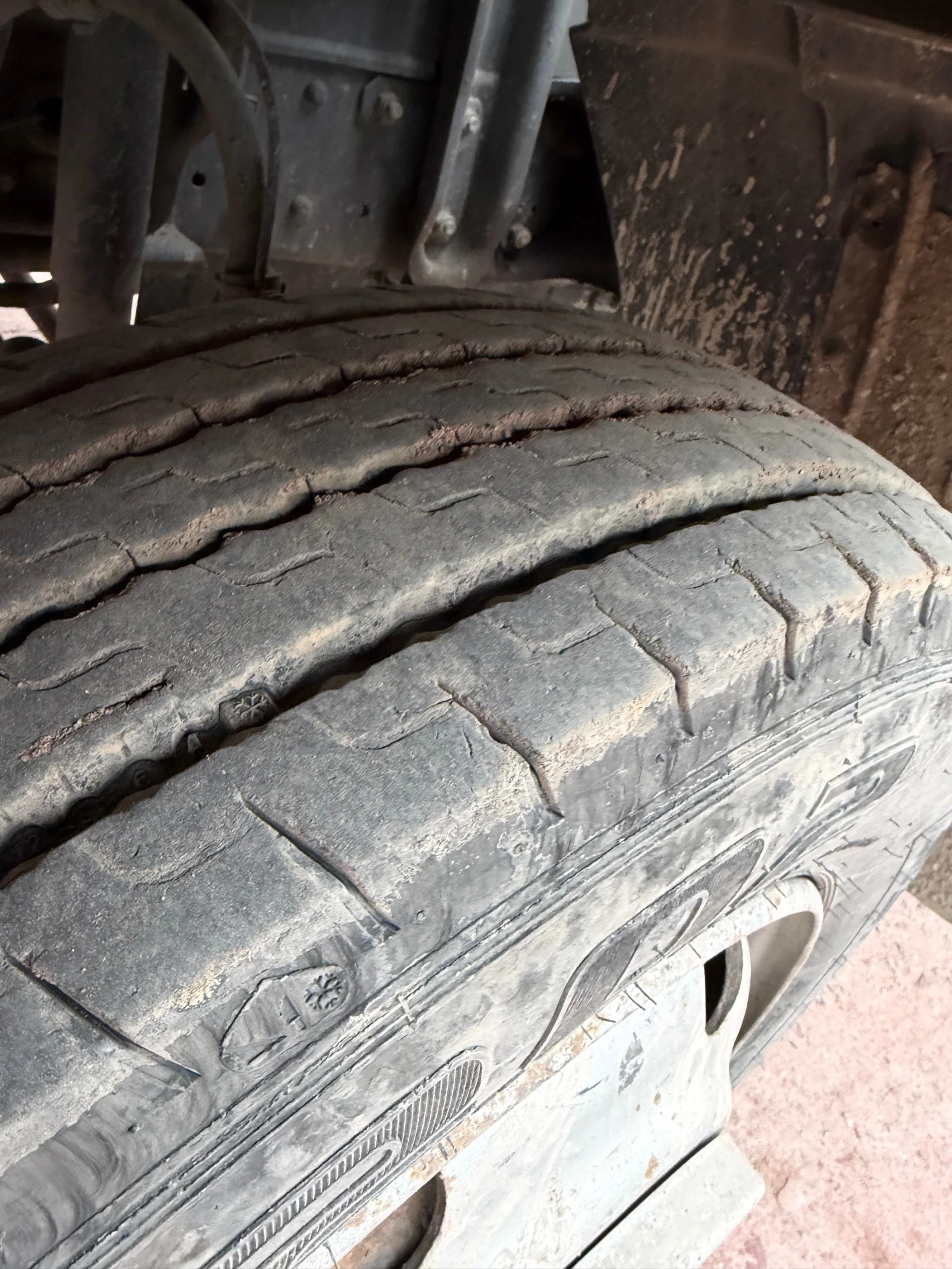 Mercedes-Benz 814 Кран - изображение 9