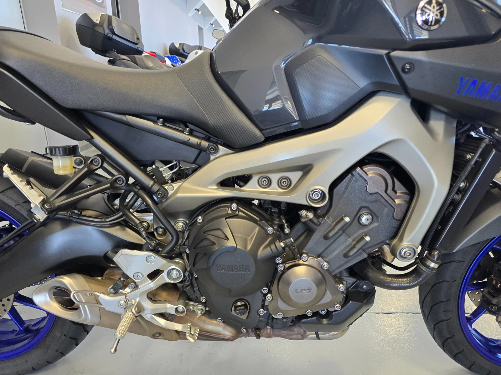Yamaha Mt-09 900ie, ABS-TCS, 2014г., снимка 11 - Мотоциклети и мототехника - 54144977