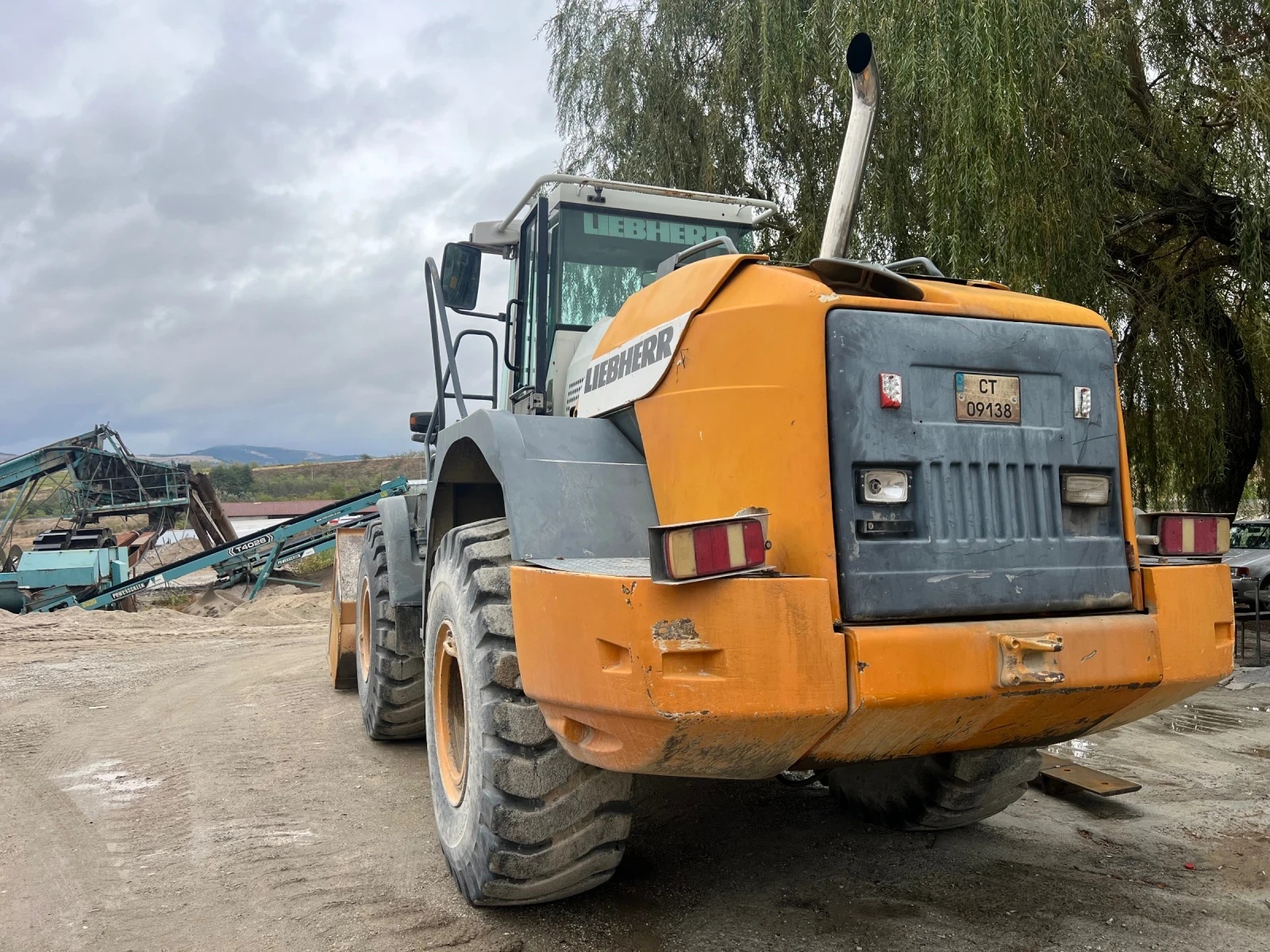 Челен товарач Liebherr Фадрома - изображение 6