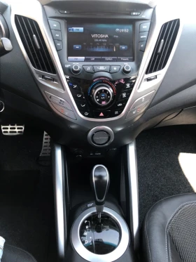 Hyundai Veloster  УНИКАТ-AVTOMATIC-149 х-км/NAVI-ПОДГРЕВИ-ШВЕЙЦАРИЯ, снимка 12