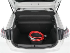 Peugeot 208 e-208 50 kWh GT, снимка 17