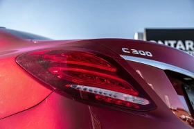 Mercedes-Benz C 300 4MATIC, снимка 7