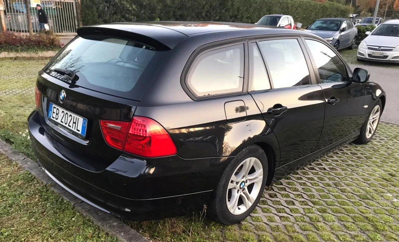 BMW 320 2.0 D, снимка 3 - Автомобили и джипове - 48099359