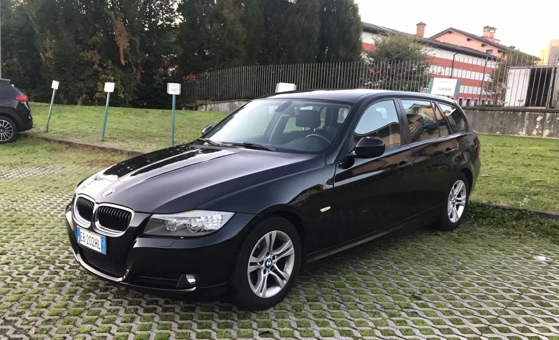 BMW 320 2.0 D, снимка 1 - Автомобили и джипове - 48099359