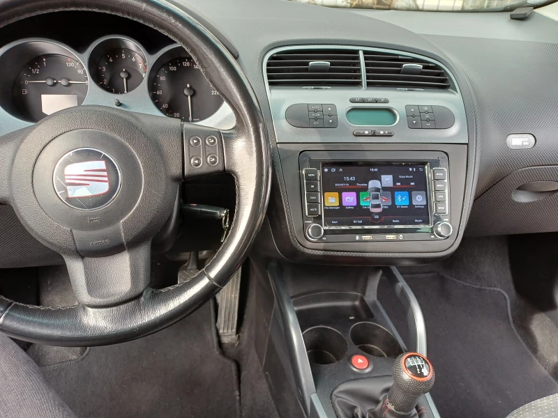 Seat Altea Altea XL 1.6 BENZIN, снимка 8 - Автомобили и джипове - 52521014