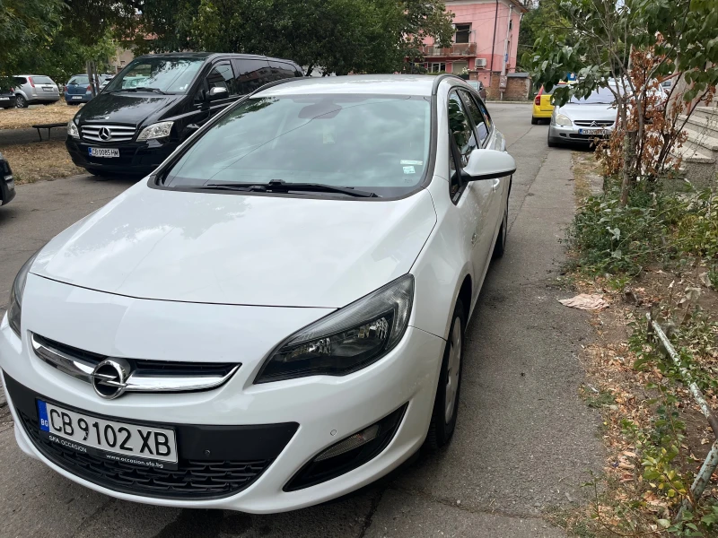 Opel Astra Sport Tourer, снимка 5 - Автомобили и джипове - 52178242