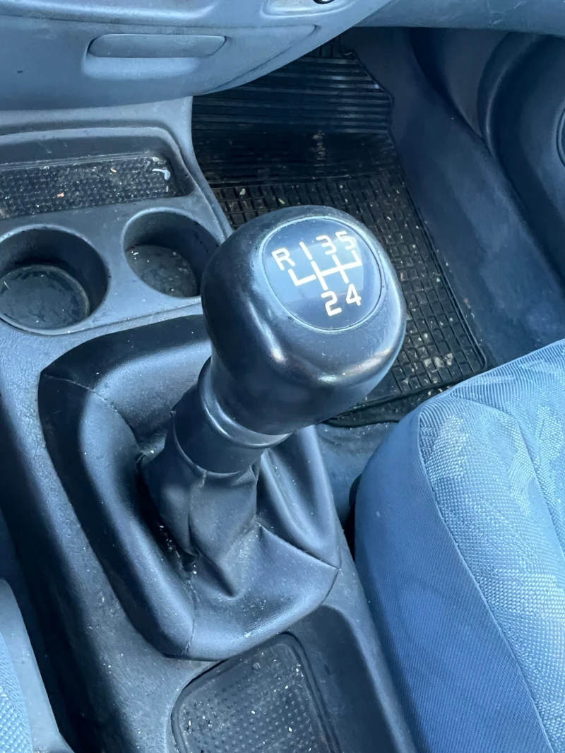 Mitsubishi Space star, снимка 13 - Автомобили и джипове - 52514372