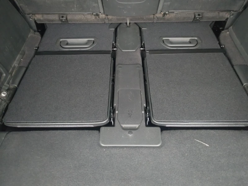 Opel Zafira 1.7 ECOFLEX, снимка 12 - Автомобили и джипове - 52683121