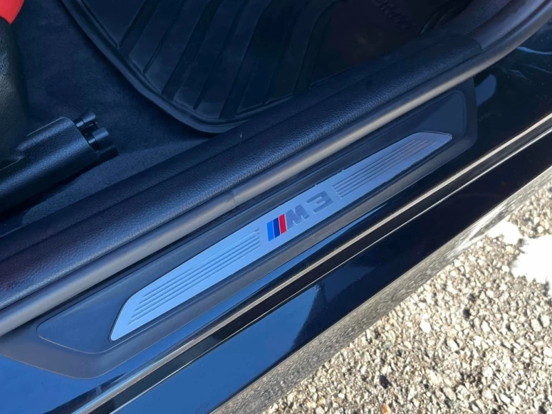 BMW M3 * 4dr Sdn * CARFAX * БЕЗ ПЪРВОНАЧАЛНА ВНОСКА, снимка 15 - Автомобили и джипове - 52745050