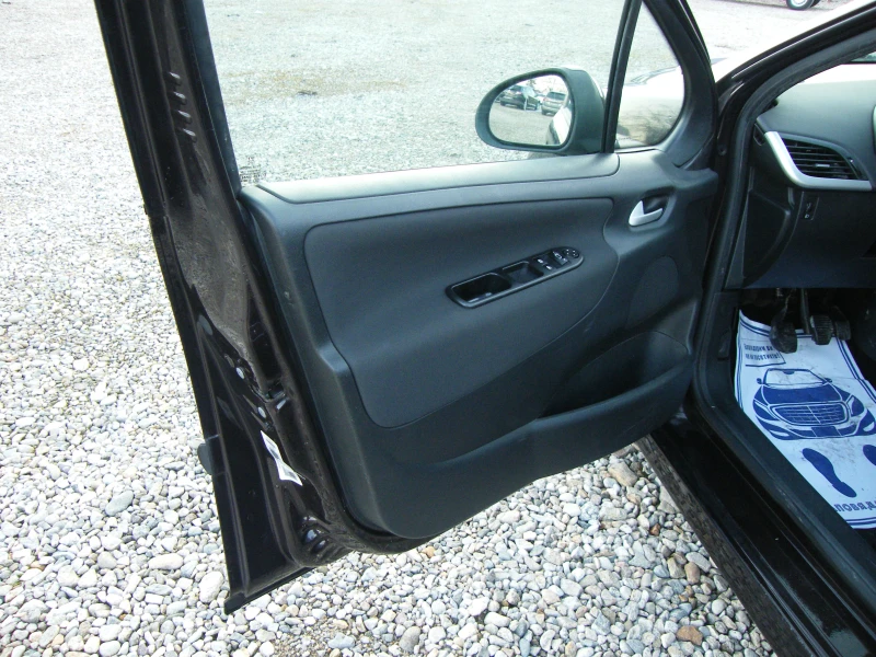 Peugeot 207 1.4HDI, снимка 7 - Автомобили и джипове - 53154284