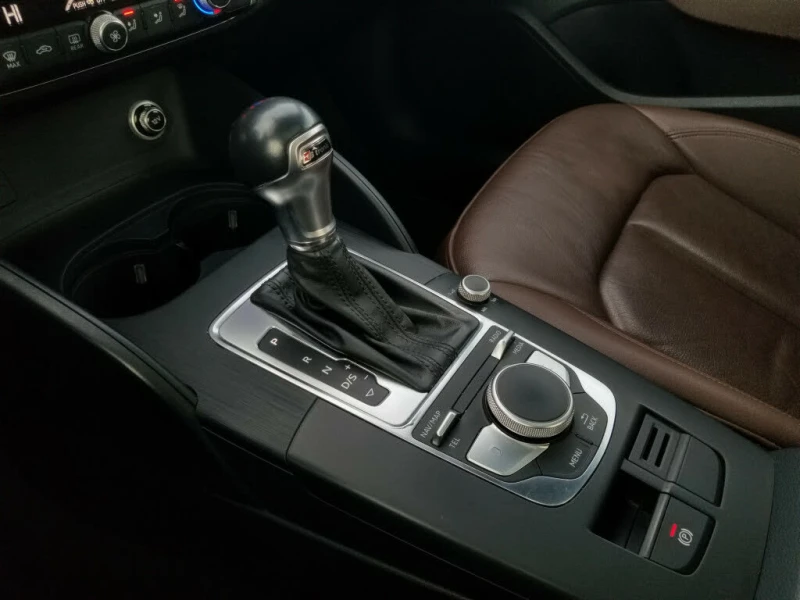 Audi A3 quattro Premium Sedan* АвтоКредит* (Цена до БГ) , снимка 15 - Автомобили и джипове - 53448231