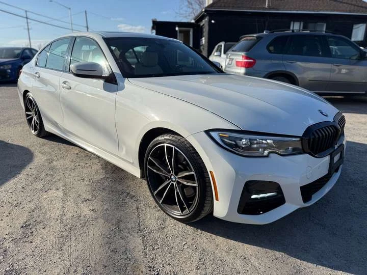 BMW 330 330i xDrive, снимка 3 - Автомобили и джипове - 54340624