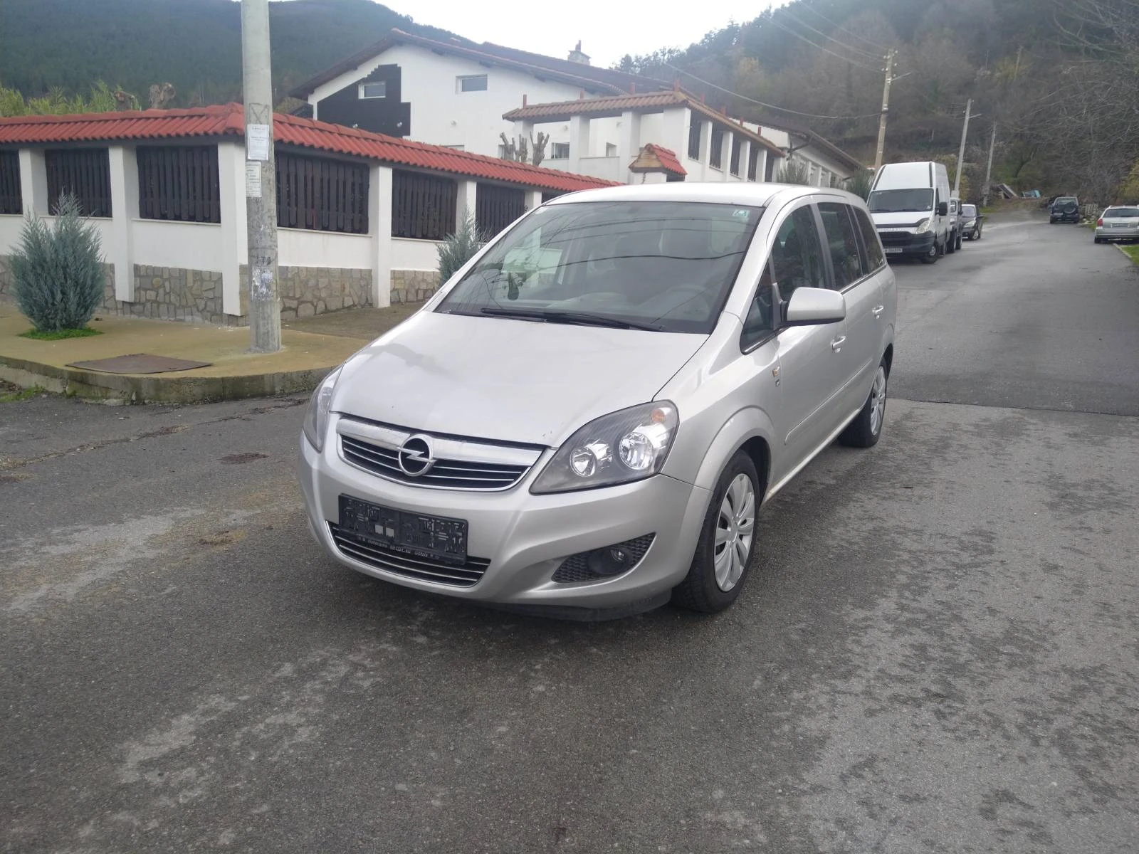 Opel Zafira 1.7 ECOFLEX, снимка 1