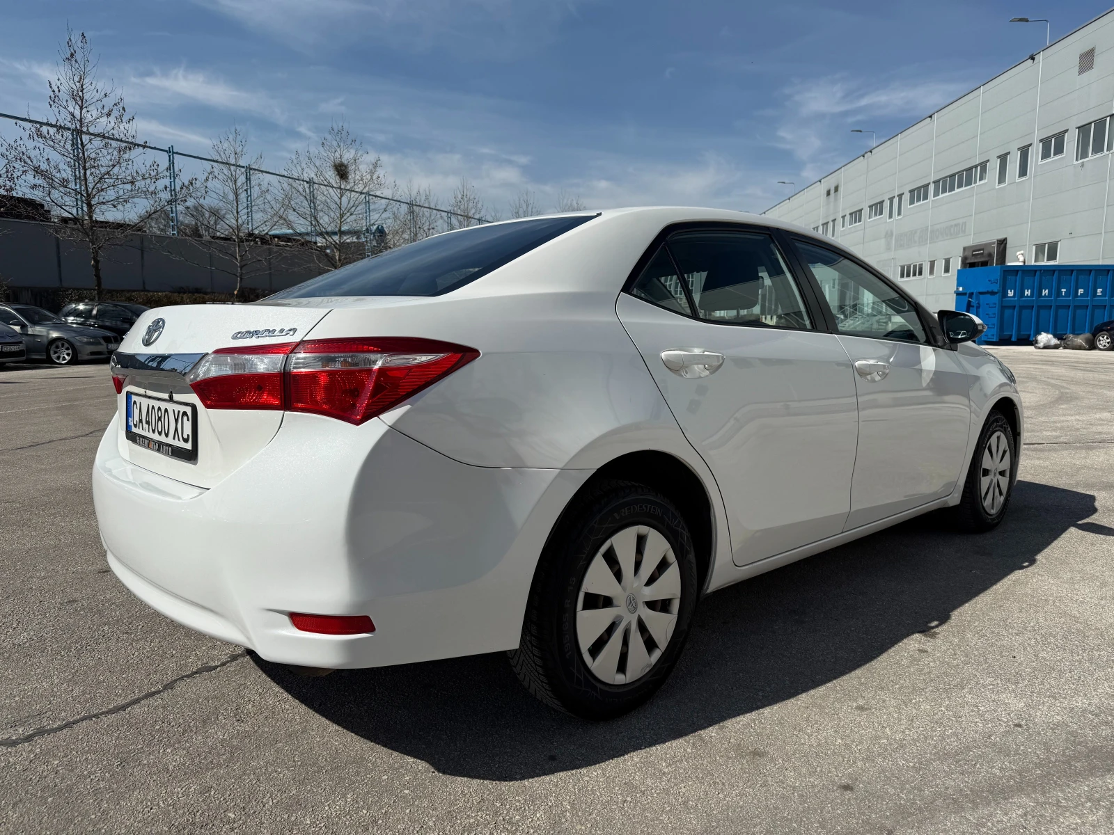 Toyota Corolla 1.6i 132 к.с. - изображение 4