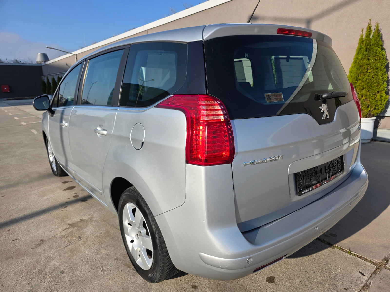 Peugeot 5008 2.0 HDI-7 места - изображение 7