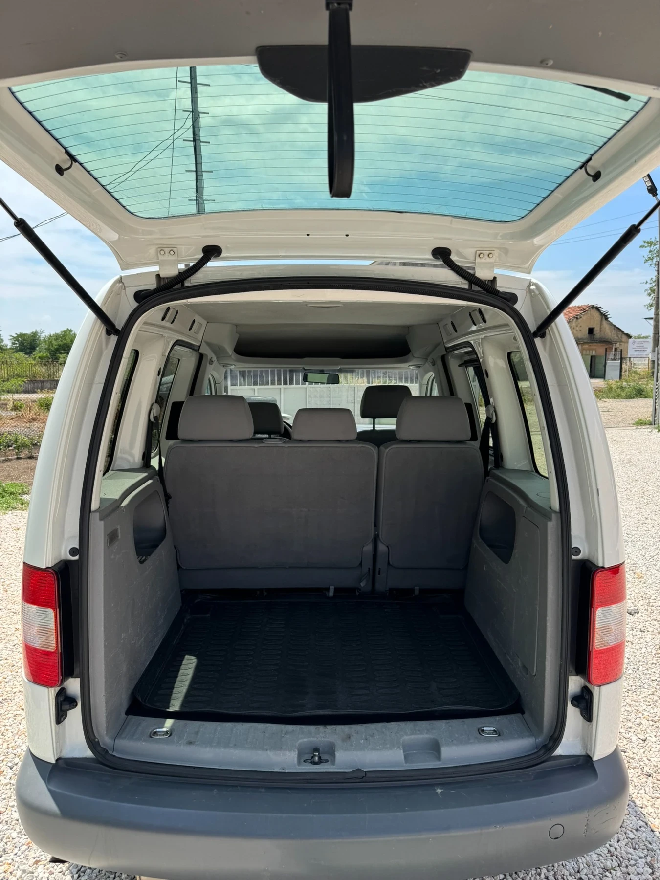 VW Caddy Life - изображение 7