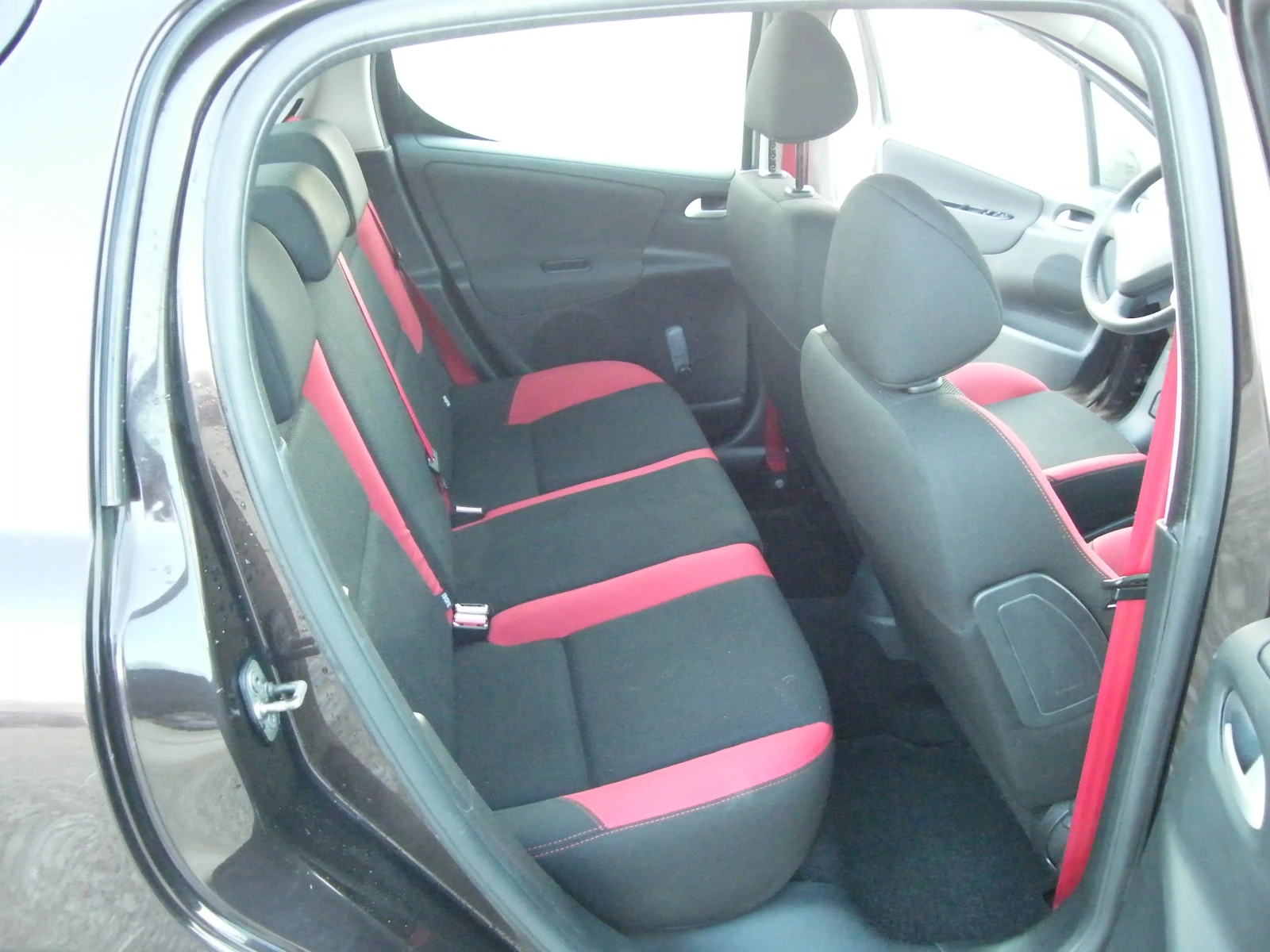 Peugeot 207 1.4HDI CELEBRITY BRAND | Mobile.bg � ����������� 13