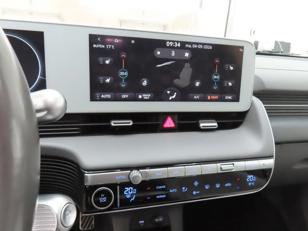 Hyundai Ioniq 5 72.6KWh/UNIQ/360/HEADUP/BOSE/ГАРАНЦИЯ/GOLD, снимка 10 - Автомобили и джипове - 53562500