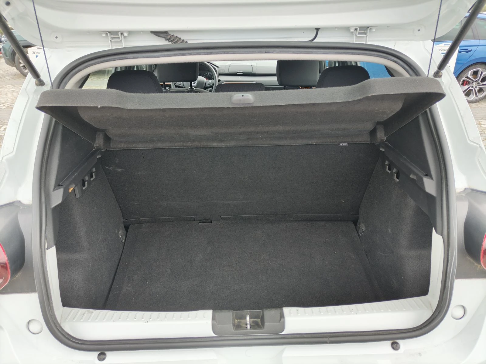 Dacia Sandero 1.0TCe 100 ECO-G/100 к.с. LPG, снимка 17 - Автомобили и джипове - 54057471