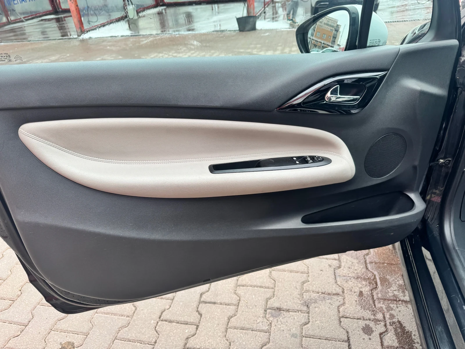 Citroen DS3, снимка 11 - Автомобили и джипове - 54220366