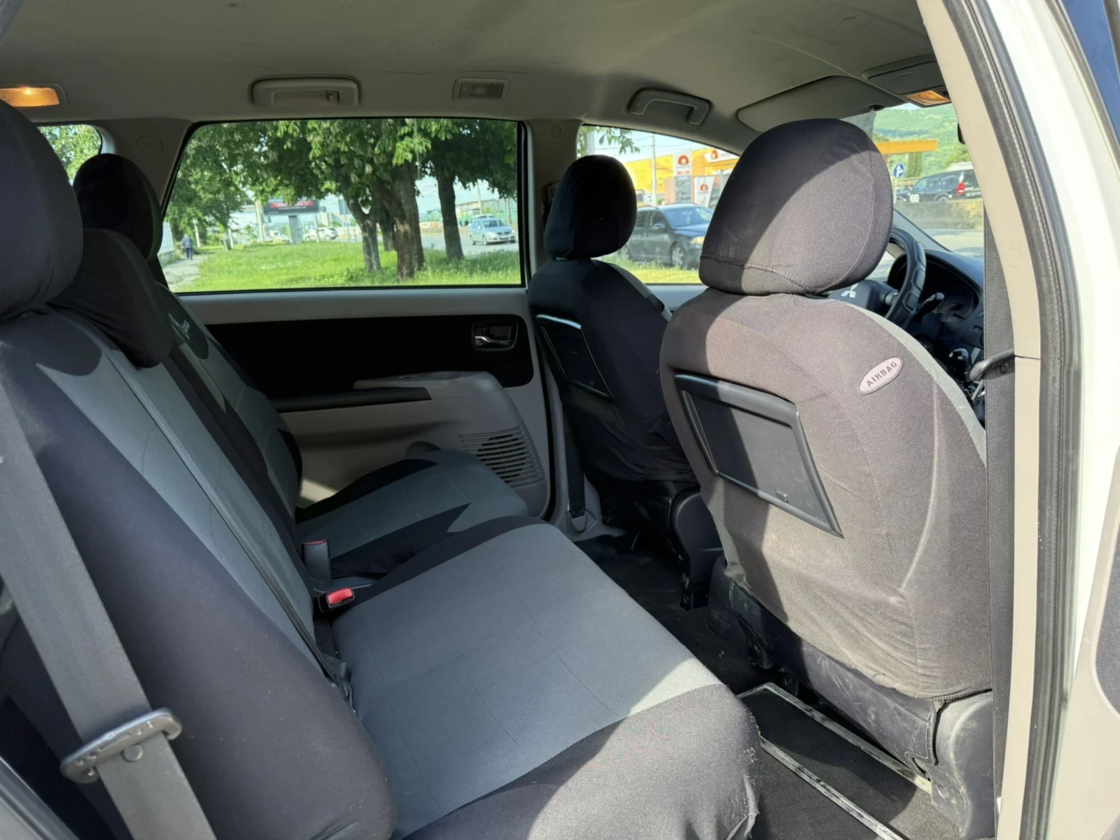 Mitsubishi Grandis 2.0, снимка 8 - Автомобили и джипове - 54551166
