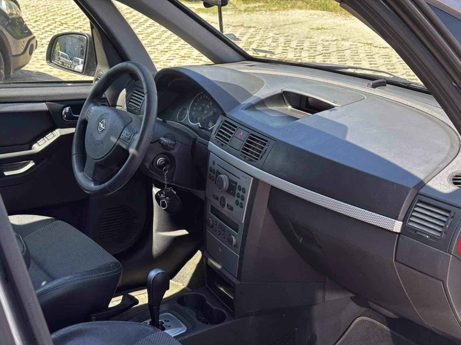 Opel Meriva 1.6 газ/автомат, снимка 9 - Автомобили и джипове - 54591230