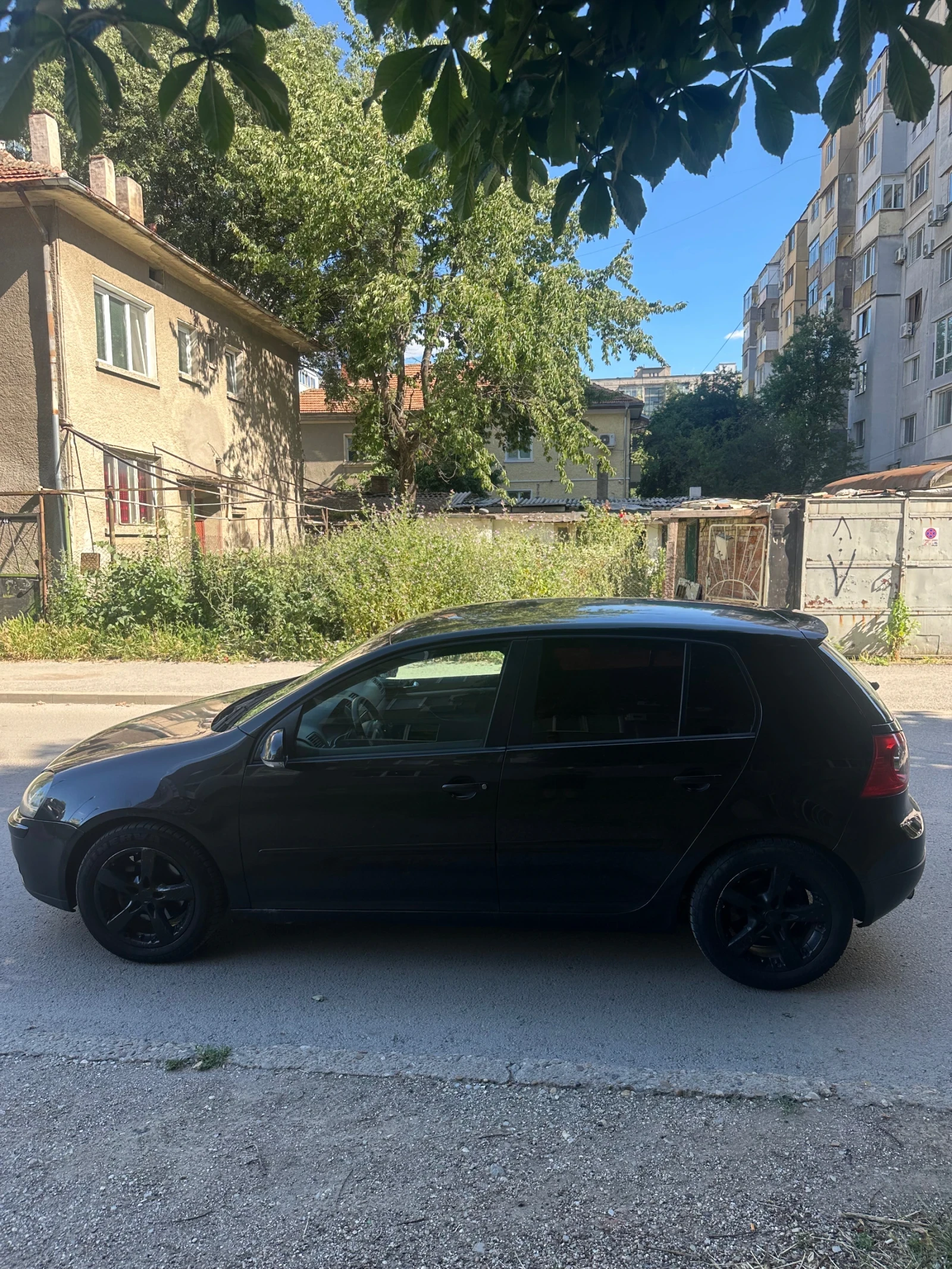 VW Golf 2.0 ТДИ 140 коня, снимка 8 - Автомобили и джипове - 54911734