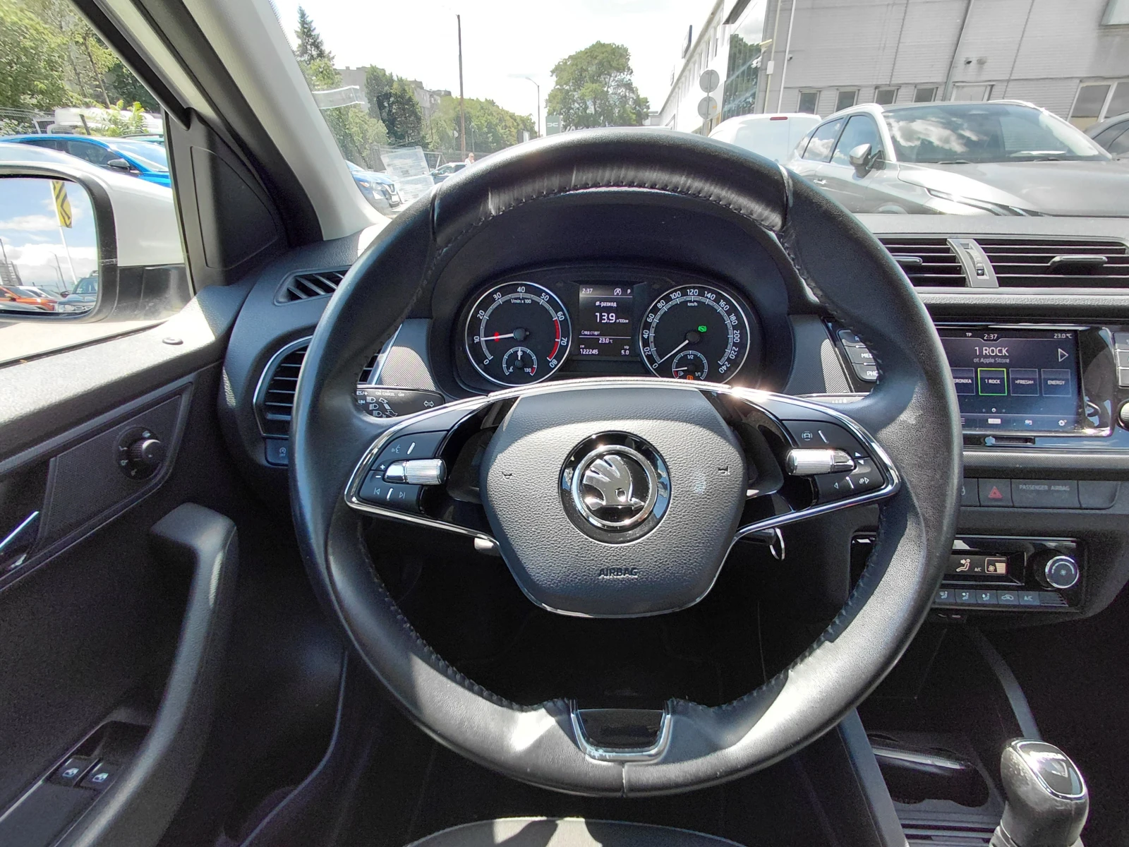 Skoda Fabia 1.0TSi/95k.c./Business / Automatic, снимка 9 - Автомобили и джипове - 55221035