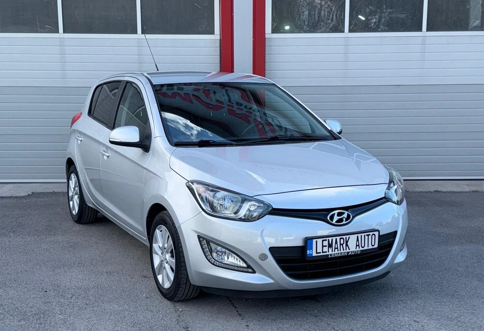 Hyundai I20 1.4I AUTOMATIK KLIMATIK EVRO 5B ЛИЗИНГ!!!, снимка 5 - Автомобили и джипове - 55875192