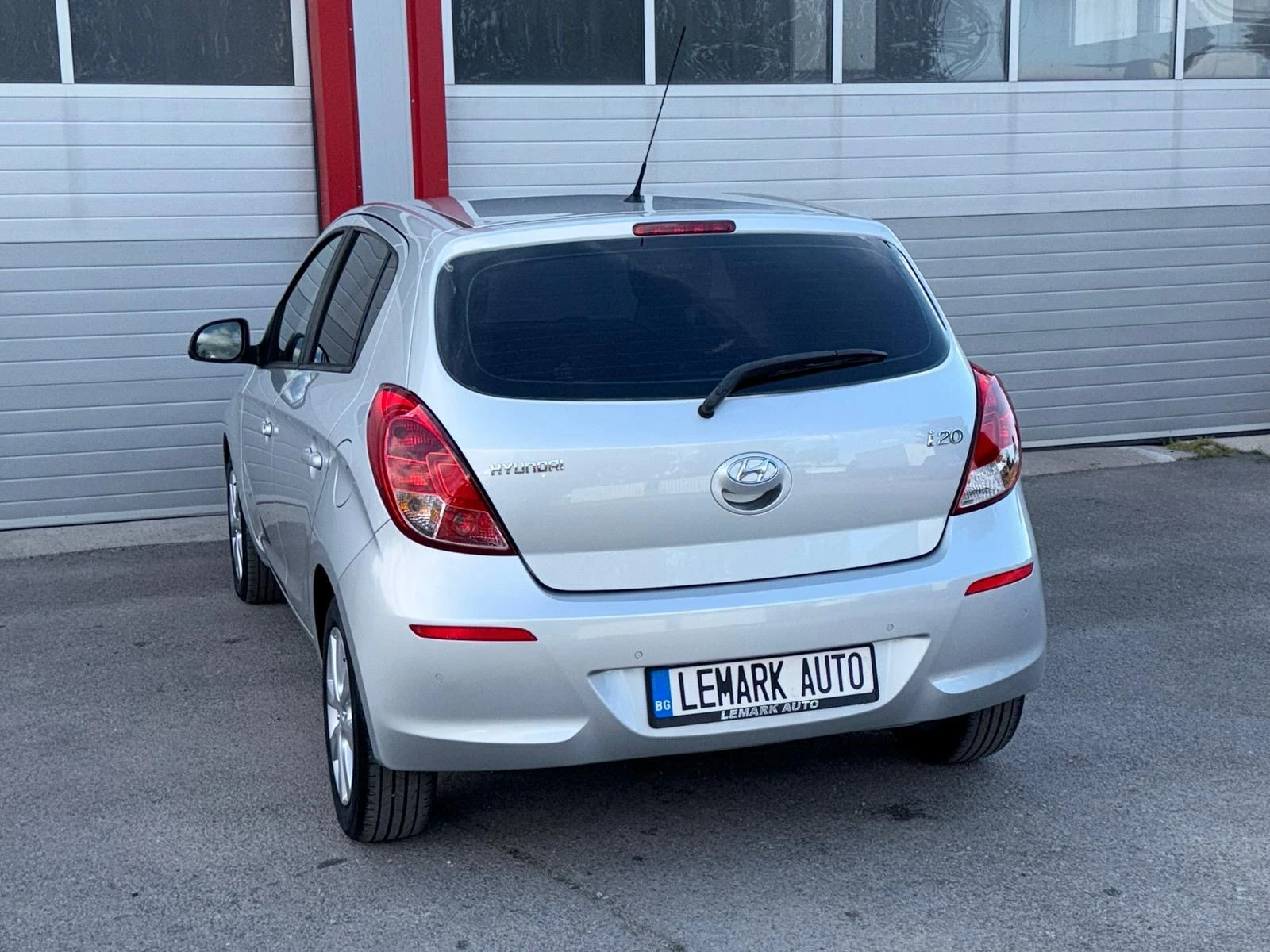 Hyundai I20 1.4I AUTOMATIK KLIMATIK EVRO 5B ЛИЗИНГ!!!, снимка 8 - Автомобили и джипове - 55875192
