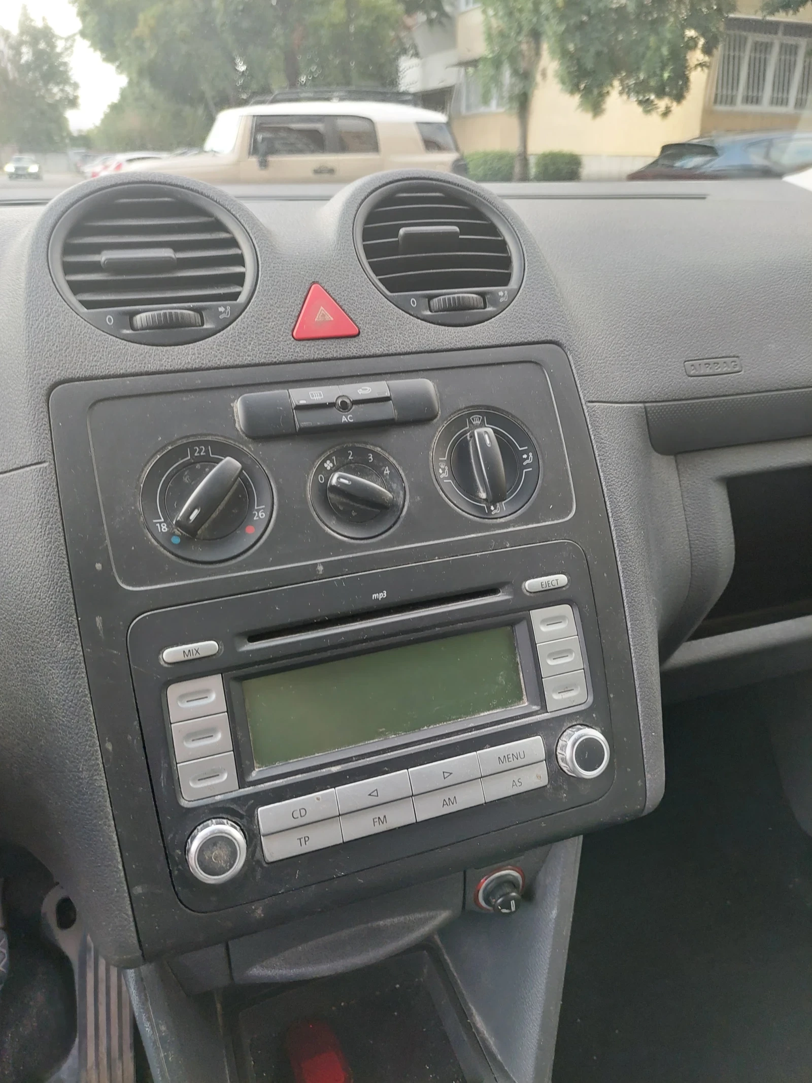 VW Caddy, снимка 7 - Автомобили и джипове - 55967952