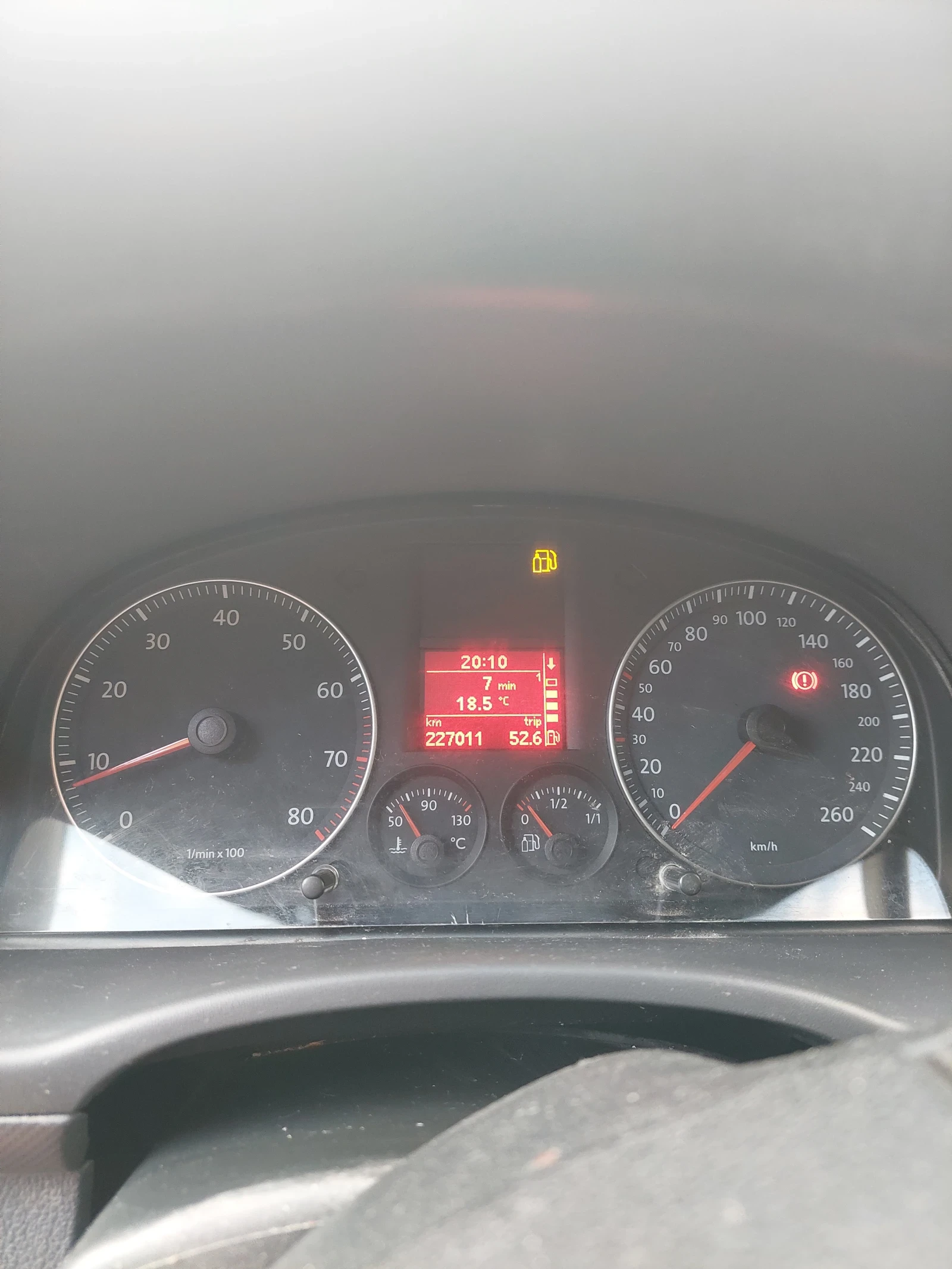 VW Caddy, снимка 6 - Автомобили и джипове - 55967952