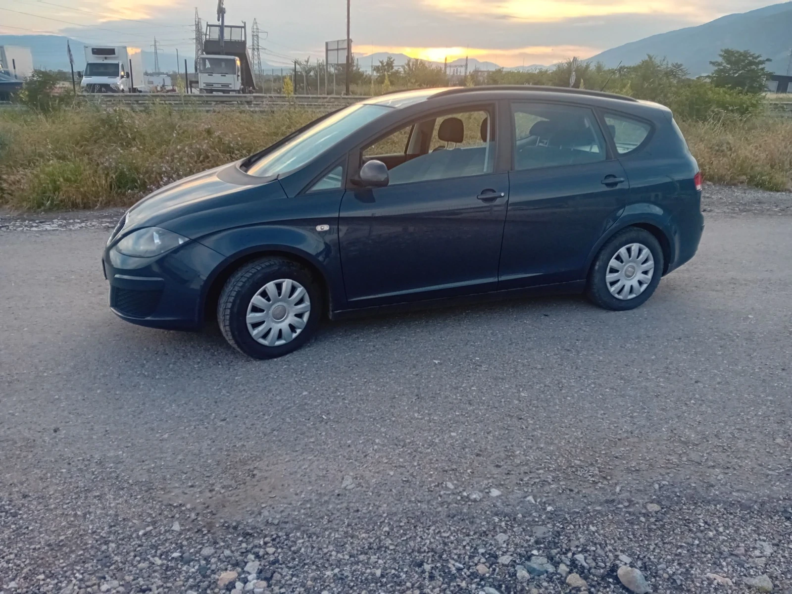 Seat Altea 1.6 102k.s Gaz Xl, снимка 9 - Автомобили и джипове - 56180743