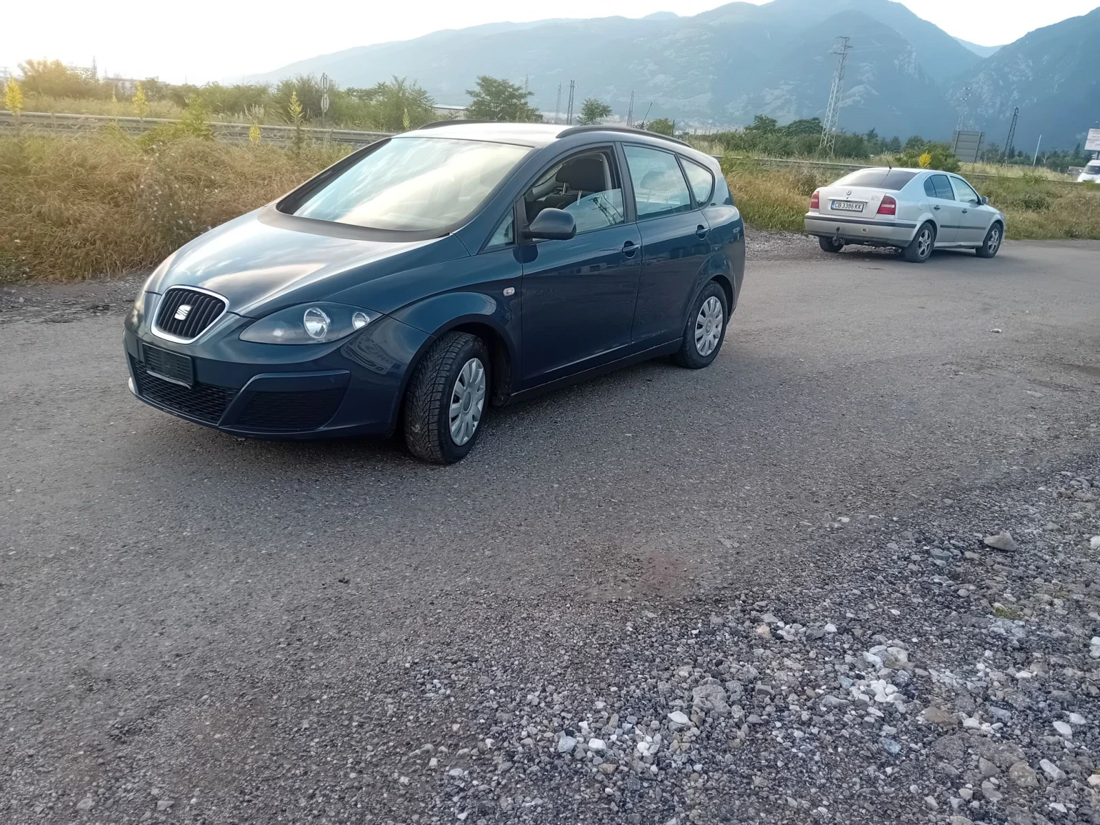 Seat Altea 1.6 102k.s Gaz Xl, снимка 8 - Автомобили и джипове - 56180743
