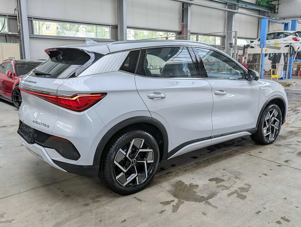 BYD Atto3 Active / / PANO / / 60.5kWh, снимка 4 - Автомобили и джипове - 56205725