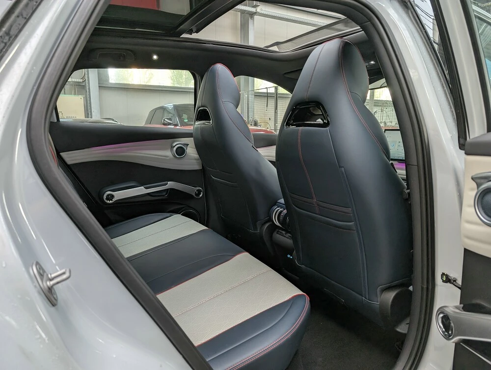 BYD Atto3 Active / / PANO / / 60.5kWh, снимка 14 - Автомобили и джипове - 56205725