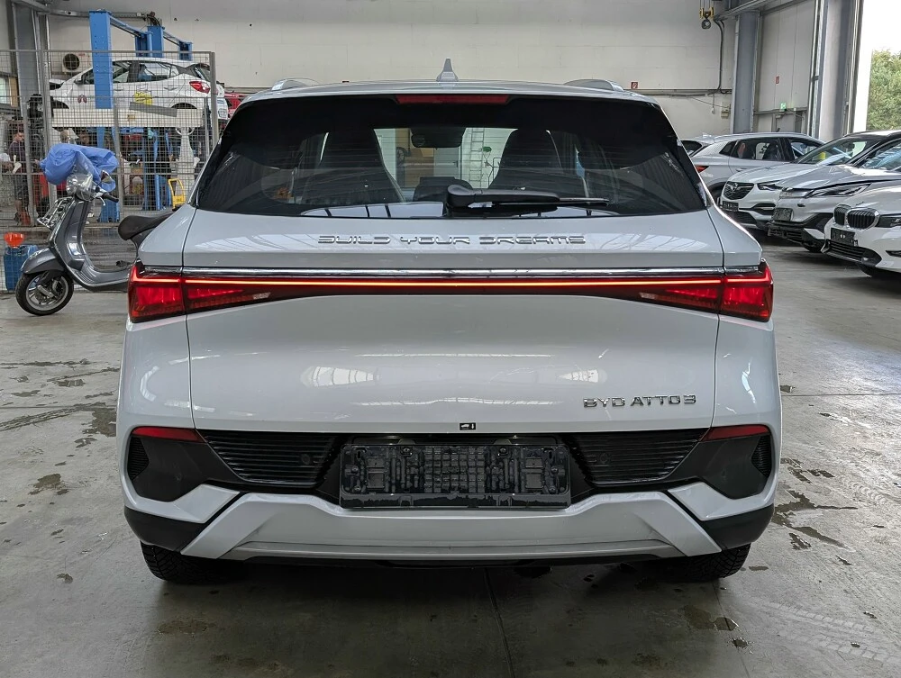 BYD Atto3 Active / / PANO / / 60.5kWh, снимка 5 - Автомобили и джипове - 56205725