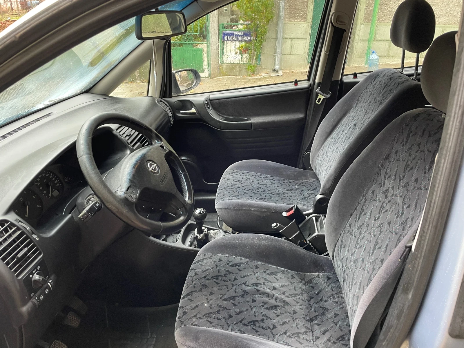 Opel Zafira, снимка 7 - Автомобили и джипове - 56748172