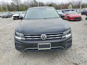 VW Tiguan 2.0* 4Х4* SE* РЕАЛНИ КМ!, снимка 4